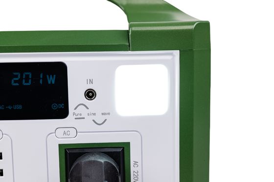 Hızlı Şarj 300W Şarj edilebilir Tüm Birde Lityum İyon Pil LCD Ekranlı Taşınabilir Güç Bankası Drone UAV için