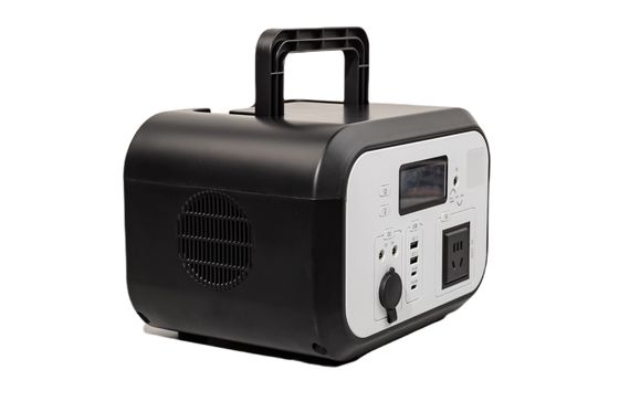 Yüksek verimlilikli 600WH Güneş Taşınabilir Elektrik Santrali 220V Temiz Sinüs Dalga AC Sokaklar Ev Yedek Sistemi için Uygulama ile