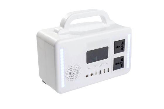 300 Watt taşınabilir Güneş Enerji Santrali 220V AC Çıkış Yeniden Şarj Edilebilir LifePO4 Bataryası Açık Hava Kampı için